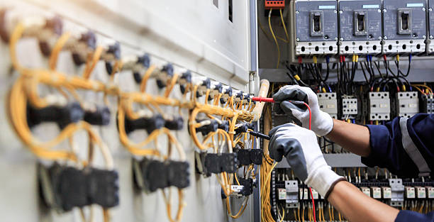 Professional Electrician technician working in Garrison, ND